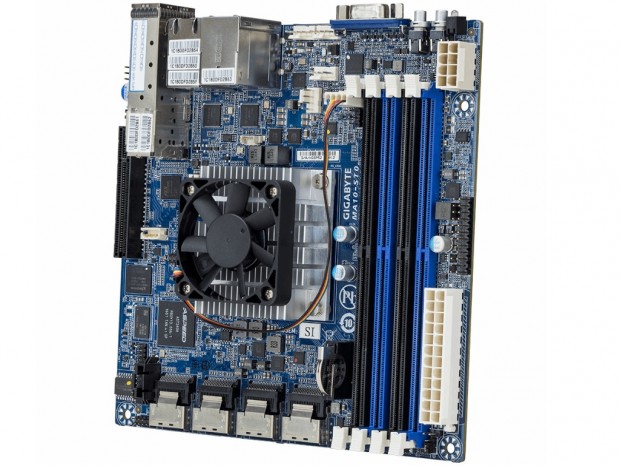 16コア省電力SoC、Atom C3958搭載Mini-ITXマザーボード、GIGABYTE「MA10-ST0」