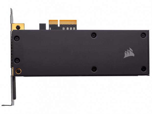 大型ヒートシンク搭載のHHHL型NVMe SSD、CORSAIR「Neutron NX500」シリーズ