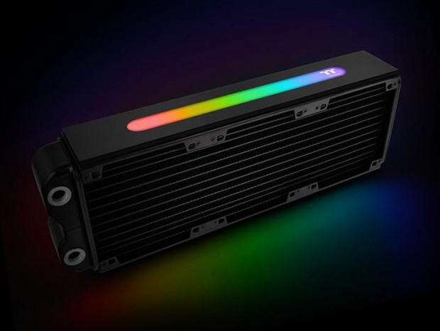 Thermaltake、RGB LED搭載の360mmラジエター「Pacific RL360 Plus RGB Radiator」