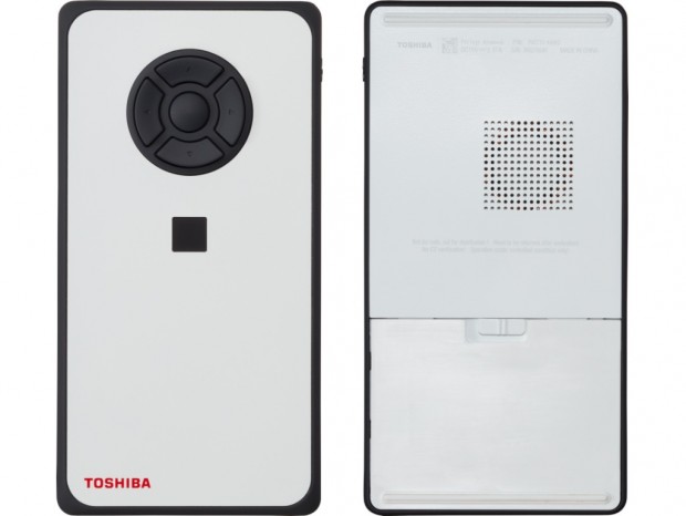 TOSHIBA NB100 WindowsノートPC 東芝のNetbookはなにが違う？──「NB100」ちょっとちょっとレビュー