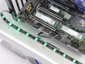 ASRock「X399 Taichi」は、X399最廉価帯ながら、ハイエンド顔負けの