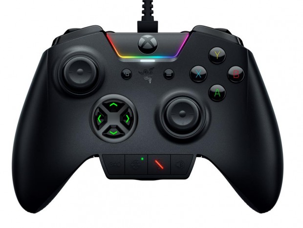 サムスティック/D-Padを交換できるゲームコントローラ「Razer Wolverine Ultimate」