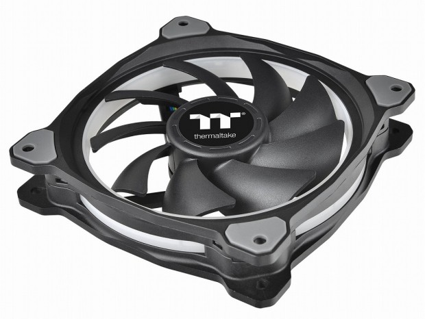 1,680万色カラー対応のRGB LEDファンセットがThermaltakeから