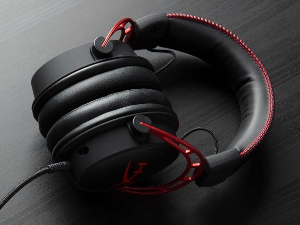 デュアルチャンバー採用のゲーミングヘッドセット、Kingston「HyperX Cloud Alpha」