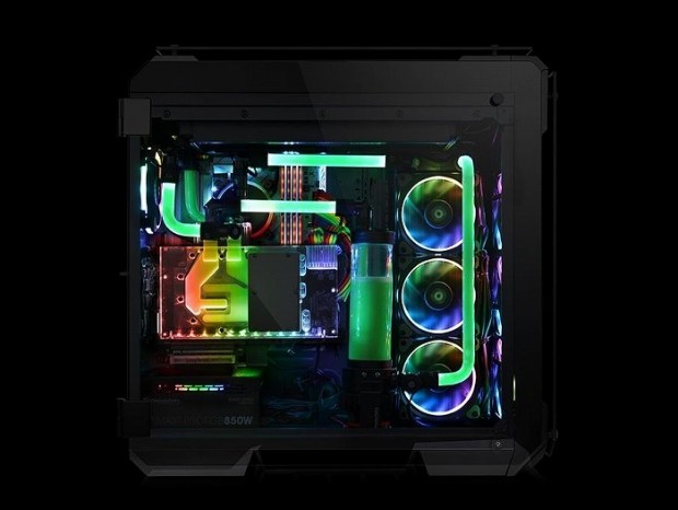 Thermaltake、スマホ制御にも対応した1,680万色イルミネーションのGTX 1080 Ti用水冷リリース