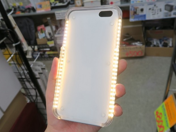 03_iPhone_LED-case_1024x768