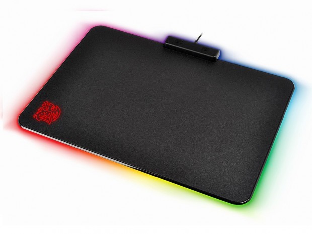 RGB LED搭載のゲーミングマウスパッド、Tt eSPORTS「DRACONEM RGB Cloth Edition」