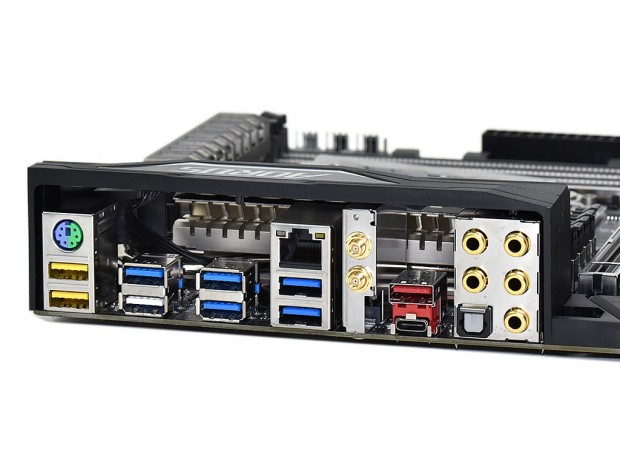 GIGABYTE バックコネクトマザーボード 秀作ハイエンド、GIGABYTE「X399 AORUS Gaming 7」詳細レビュー