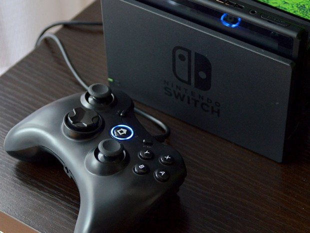 Xboxコントローラー風の「Nintendo Switch用 有線軽快コントローラー」がサンコーから発売