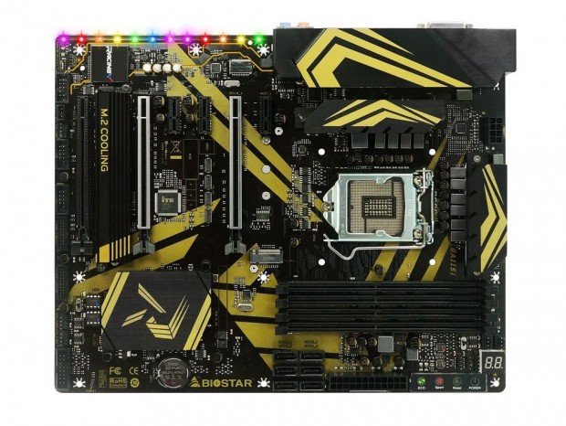 ゴールドラインをあしらったCoffee Lake対応ゲーミングマザー、BIOSTAR「Z370GT6」