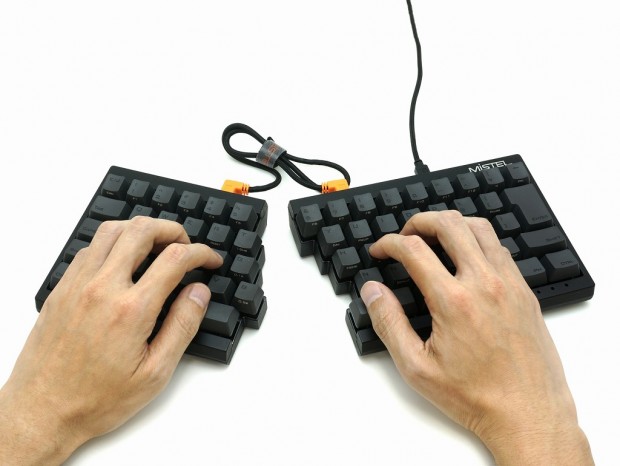 左右分離の小型メカキー、MISTEL「Barocco」に日本語配列モデル登場