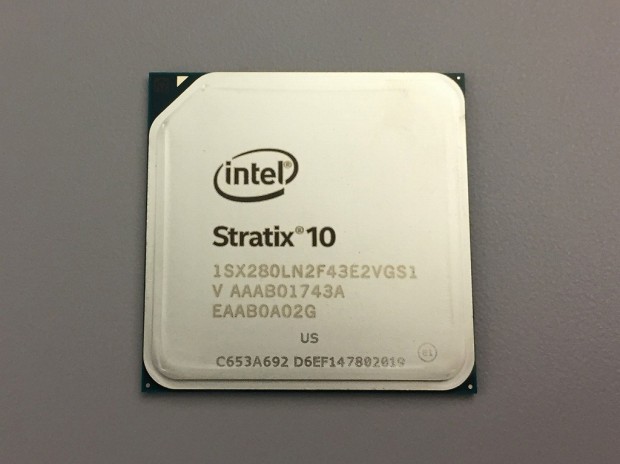 インテル、クアッドコアARMを統合した高性能FPGA「Intel Stratix 10 SX FPGA」出荷開始