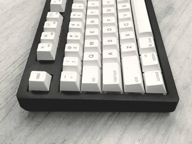 MISTEL、17mm厚のスリムアルミ筐体を採用するメカニカルキーボードを準備中