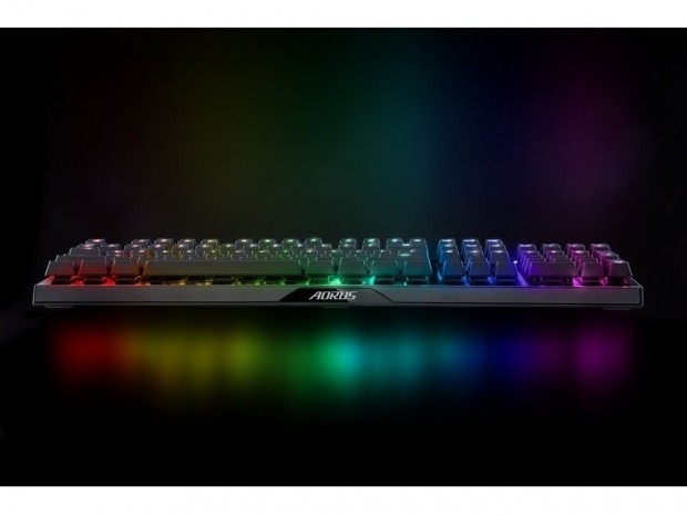 600倍高速な光学スイッチ採用ゲーミングキーボード、GIGABYTE「AORUS K9 Optical」
