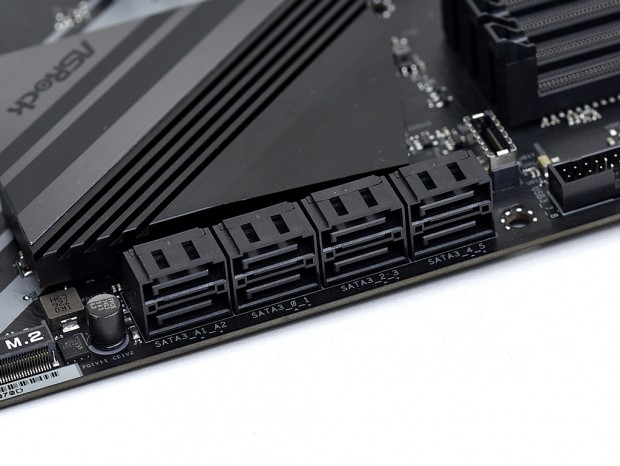 ワンランク上の機能と品質。コスパ最強ミドルレンジ、ASRock