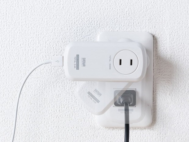 隣のコンセントを邪魔しない。くるっと回るUSB充電器一体型ACタップがサンワダイレクトから