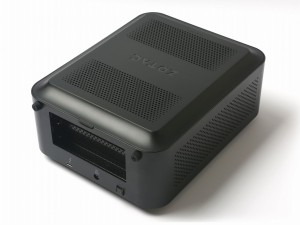 ZOTAC-AMP-BOX-MINI_1024x768b