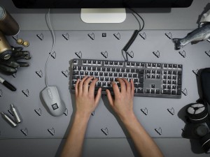 Mionix_Desk_Pad_Shark_Fin_1024x768
