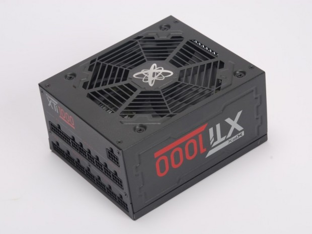 80PLUS TITANIUM認証のセミファンレス電源、XFX「XTI」シリーズ