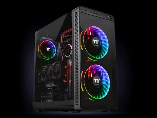 Thermaltake、スマホから音声制御できる合計24灯LED内蔵の200mmリングRGBファン