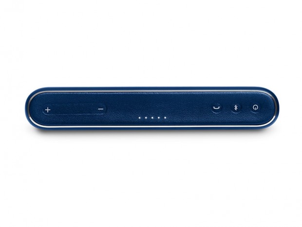 ハーマン、モバイルバッテリーにもなるポータブルBluetoothスピーカー「TRAVELER」