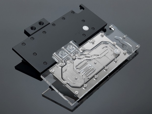 EK Water Blocks、「TITAN V」を1スロット化できるウォーターブロック発売