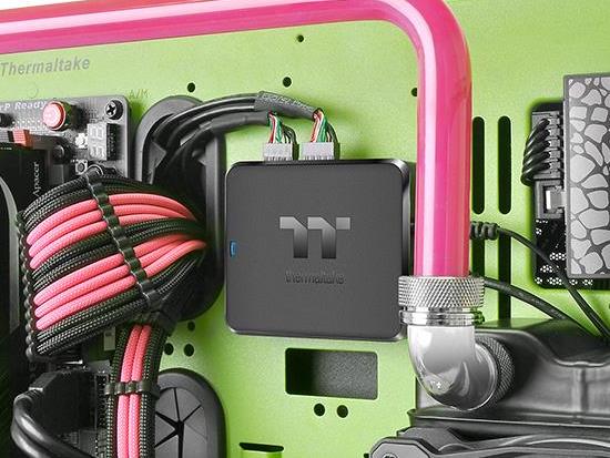 ケース内アイテムの給電に最適なUSBハブ、Thermaltake「H200 Internal USB Hub」
