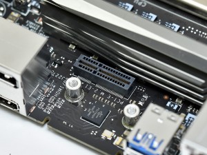 C7Z370-CG-IW_22_1024x768