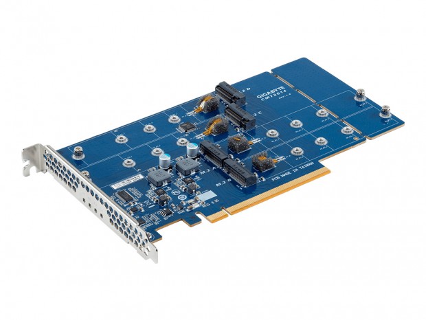 GIGABYTE、NVMe M.2 SSDを4枚搭載できるPCIe（x16）変換カード「CMT2014」
