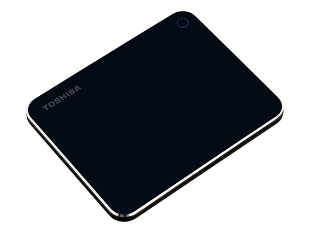 「3D BiCS」 採用のUSB3.1 Gen.2ポータブルSSD、東芝「XS700」シリーズ