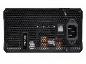 CORSAIRの「RM750x」に、よりコンパクトな後継モデル登場