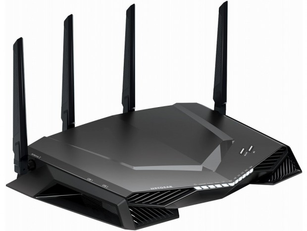 「DumaOS」搭載のゲーミング無線LANルーター、ネットギア「Nighthawk XR500」26日発売