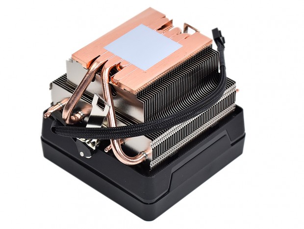 Pinnacle Ridgeこと第2世代Ryzenが編集部に到着。評価キットを画像で