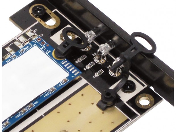 M.2 SSDが工具いらずで装着できる、「M.2 SSD固定用ブッシュピン」がアイネックスから