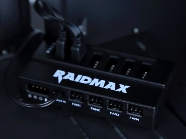 水冷やファンのイルミ＆回転数をまとめて制御できるRGBハブ、RAIDMAX「MX-642RH」