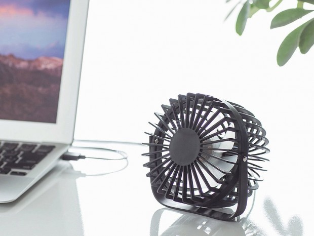 デスク周りの空気を循環させる、コンパクトな「USB-TOY93」シリーズなどUSB扇風機2種がサンワから