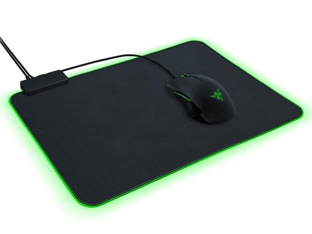 1,680万色カラーに対応するソフトゲーミングマウスパッド「Razer Golaithus Chroma」