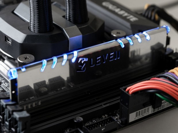 リンクス、J&Aとの国内代理店契約を締結。第1弾としてDDR4メモリを26日発売