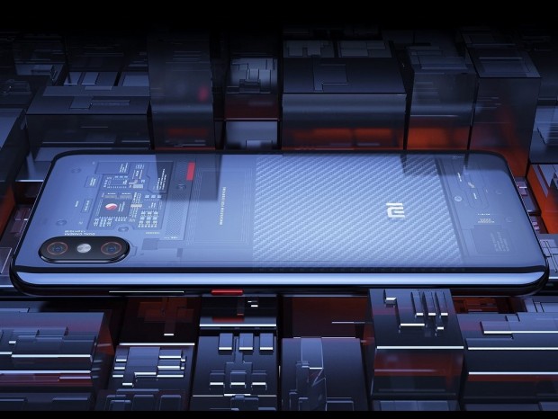 最上位はチップが見えるシースルー＆画面内指紋認証対応、Xiaomi最新スマホ「Mi 8」発表
