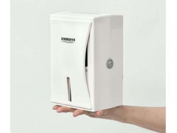 モバイルバッテリでも動作する、USBミニ除湿機「湿気とるん」