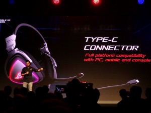 ROG_DELTA_1024x768d
