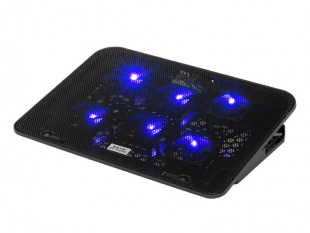 6基のファンで熱によるパフォーマンス低下を軽減する、15.6インチ対応のノートPCクーラー
