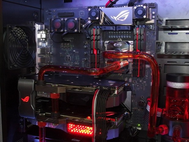 ROG_DOMINUS_1024x768c