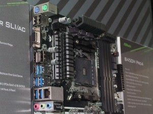 2018_comp0607_0_asrockMB_09