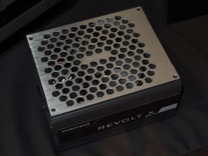 20180608_comp_Phanteks_03_1024x768_04