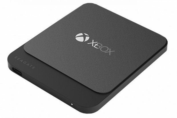 Seagate、最大容量2TBのXbox One専用ポータブルSSD「Game Drive for Xbox SSD」