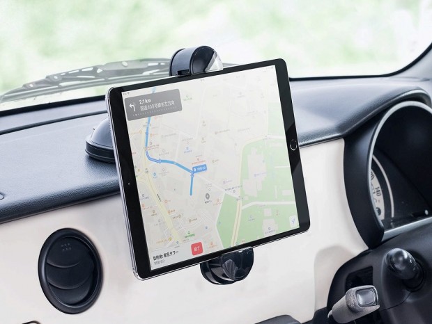 10.5インチサイズまで対応する車載タブレットホルダー2種がサンワダイレクトから