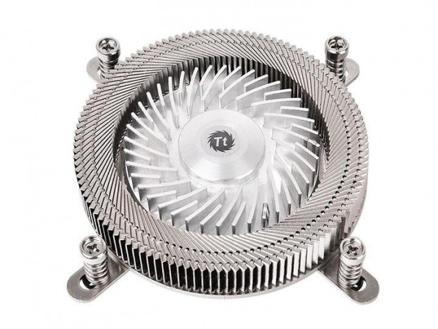 Thermaltake、全高わずか17mmの超ロープロファイルCPUクーラー「Engine 17」