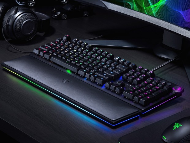 Razerも光学スイッチキーボードを投入。最新フラッグシップ「Razer Huntsman」デビュー