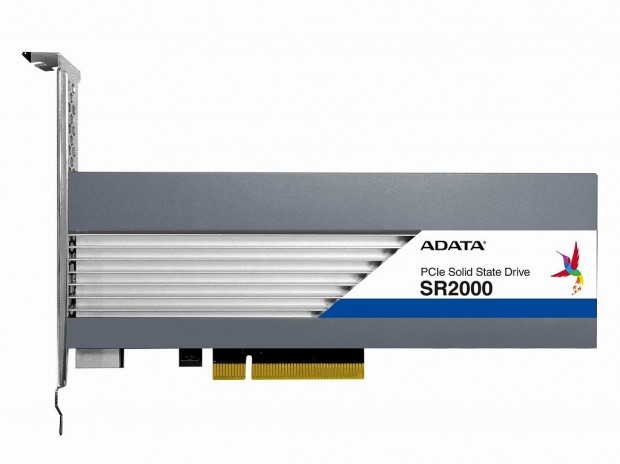 ランダム100万IOPSの3D eTLC NAND採用SSD、ADATA「SR2000」シリーズ